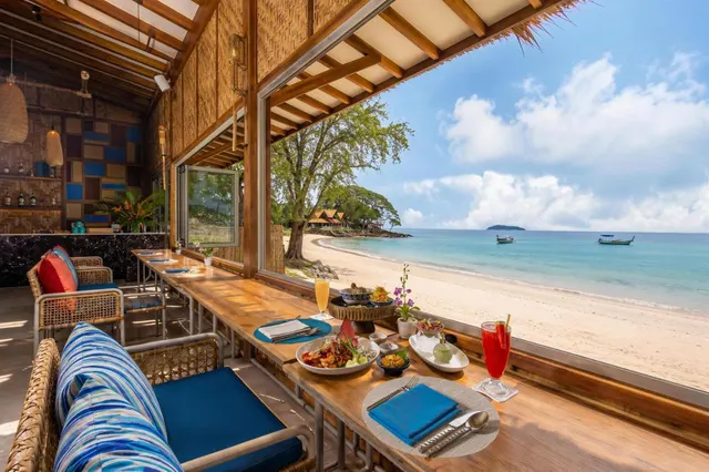 OUTRIGGER Phi Phi Island Resort, photo 5